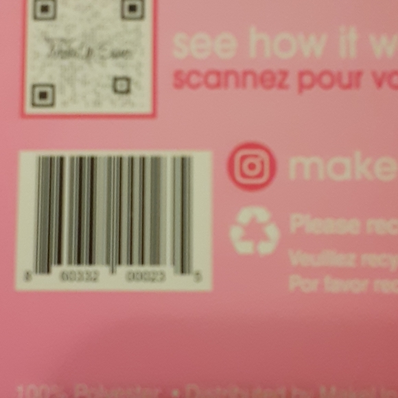 BNIB ORIGINAL PINK MAKEUP ERASER - Picture 5 of 5